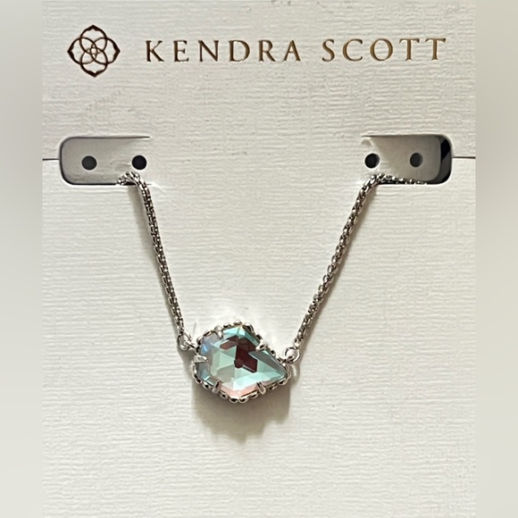 Kendra Scott Jewelry - Kendra Scott Tess Pendant Necklace in Rhodium Dichroic Glass NWT